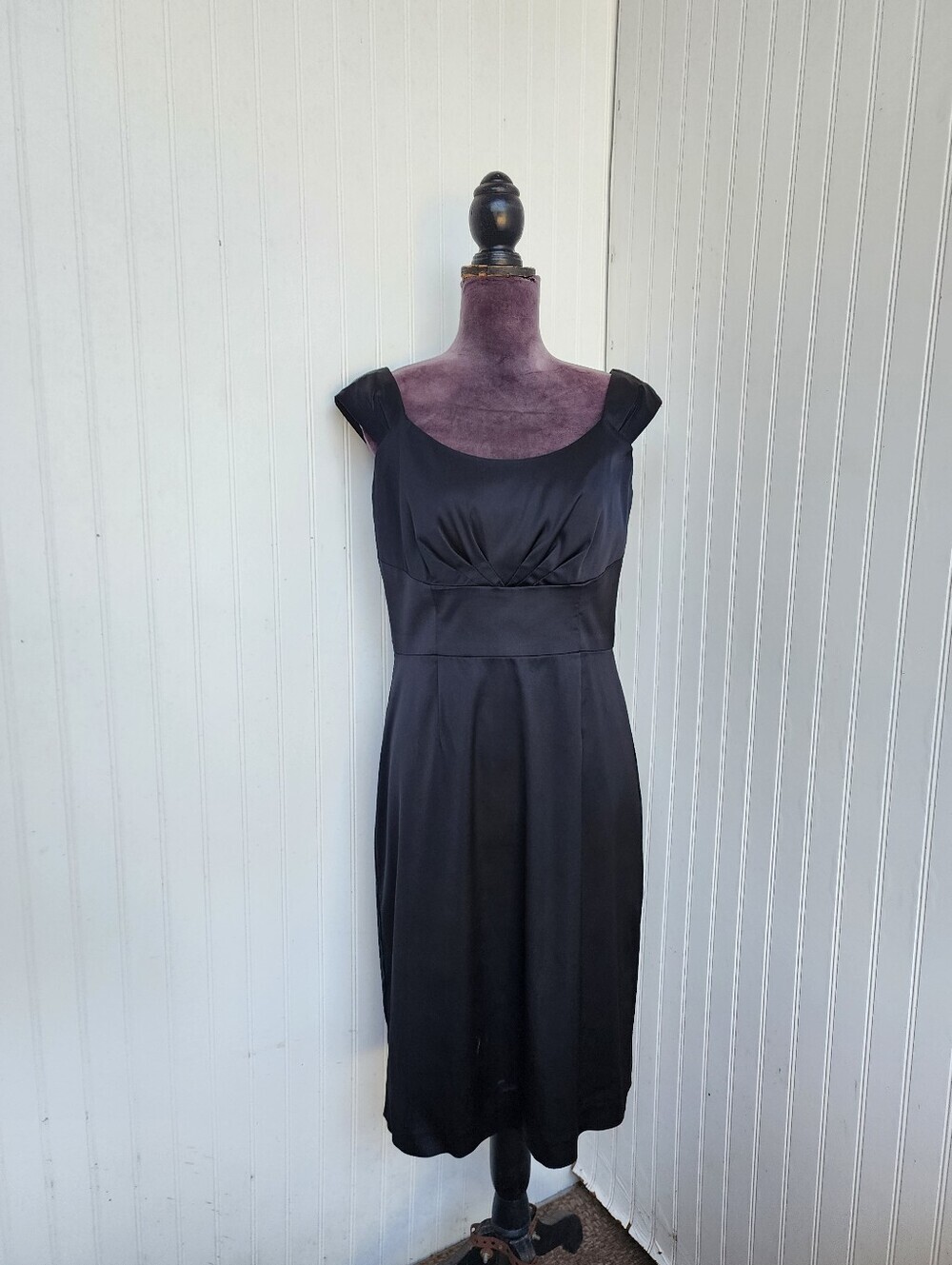 White House Black Market Satin Dress Front Sleeveless Party Cocktail Sleveles 10